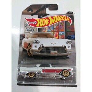 NIP Hot Wheels Garage 1:64 Die Cast 1957 Cadillac Eldorado Brougham Classic Car